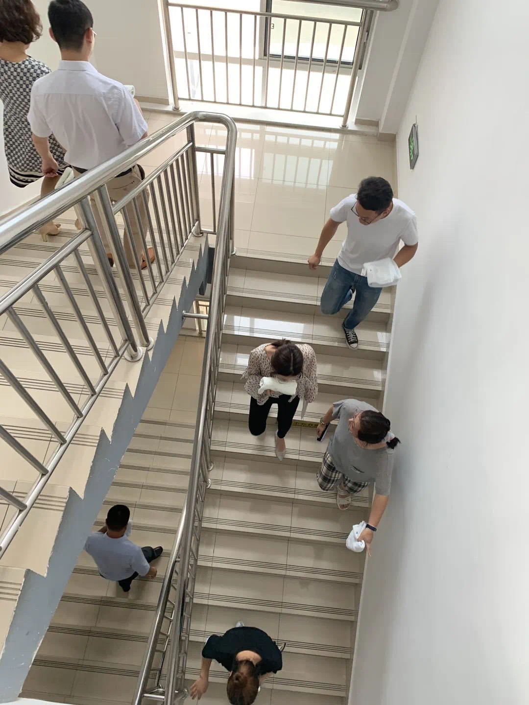 &#20113;&#39030;&#38598;&#22242;&#51;&#49;&#49;&#56;